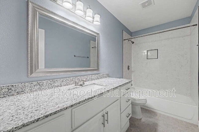 Building Photo - 1501 S Breckenridge Loop