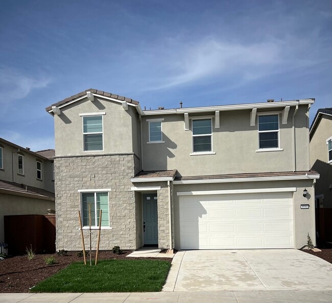 Primary Photo - 4041 Flathead Dr