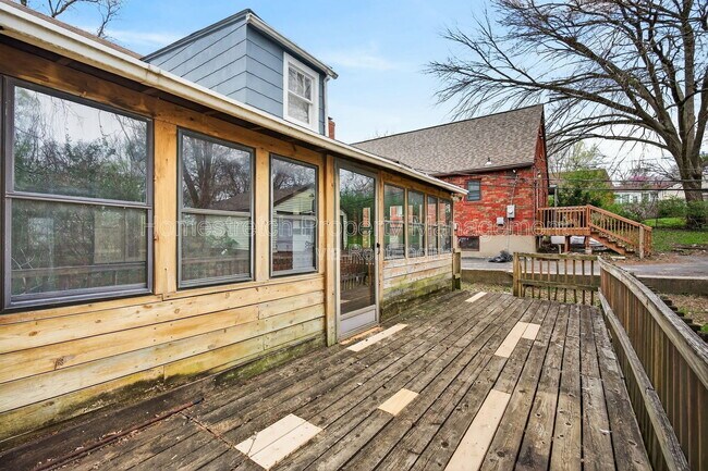 Building Photo - 8817 Shady Grove Ave