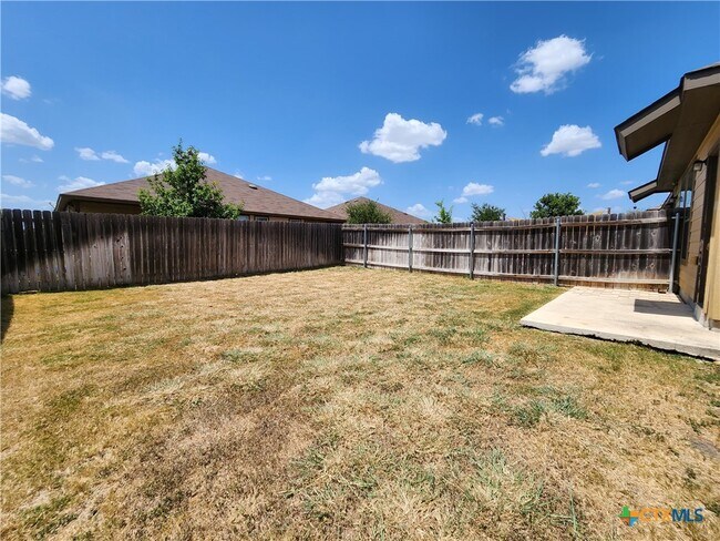 Building Photo - 712 Creekside Cir