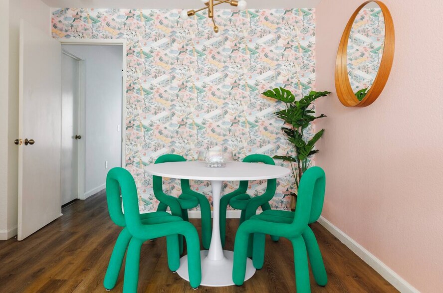 Building Photo - 467 S Calle El Segundo