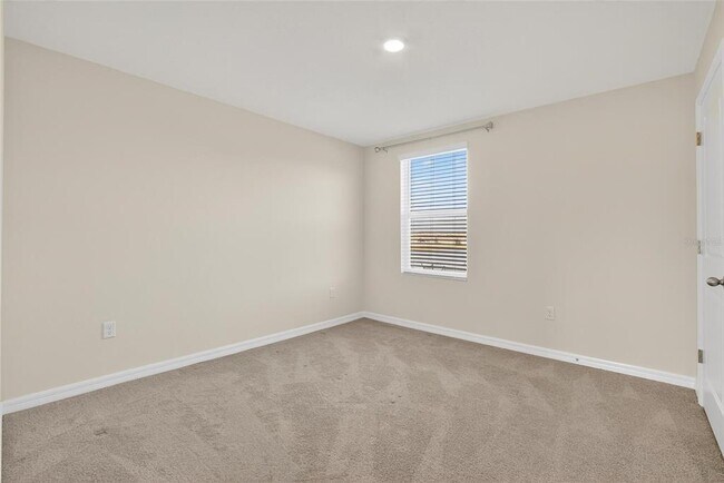 Building Photo - 3288 Silver Date Dr