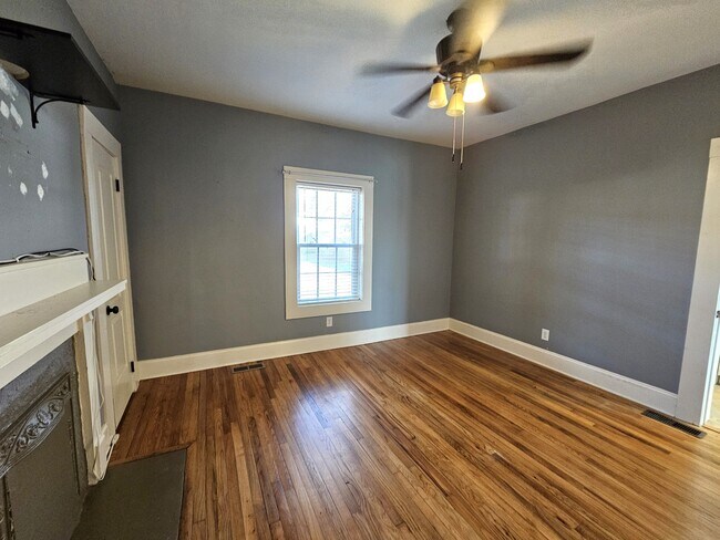 Building Photo - 23 McAdoo Ave