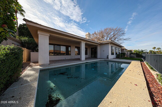 Building Photo - 1710 W Bartlett Way