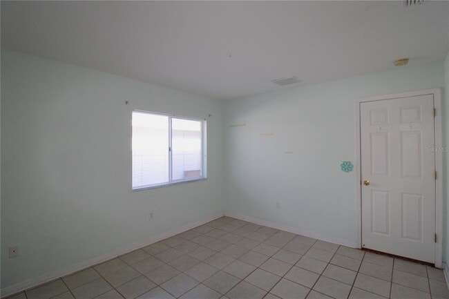 Building Photo - 30754 Midtown Ct
