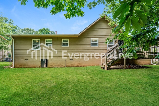 Building Photo - 1119 Startrek Ln