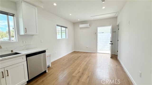 Building Photo - 18812 Vintage St