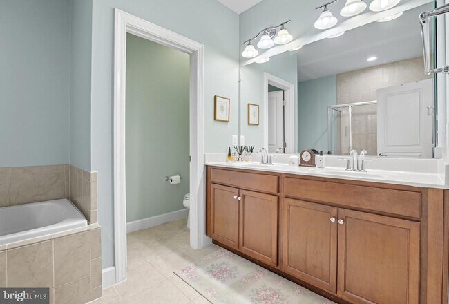Building Photo - 20218 Center Brook Square