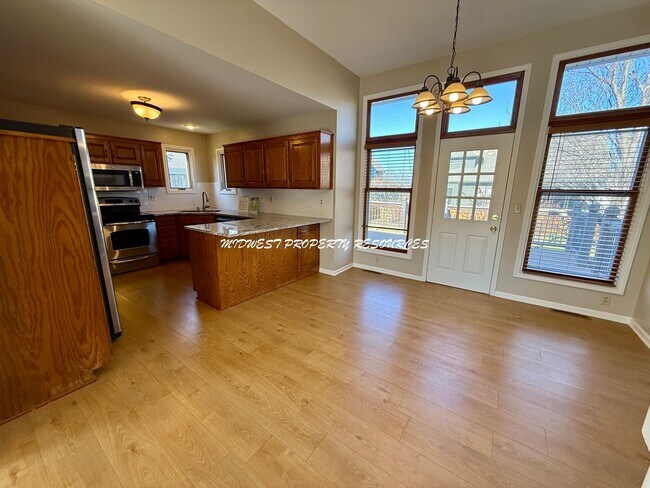 Building Photo - Stunning 3-Bedroom Home with Backyard Oasis!