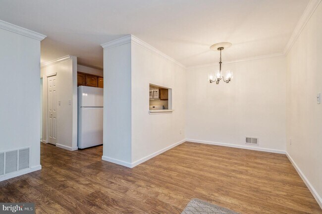 Building Photo - 101 Quince Ct