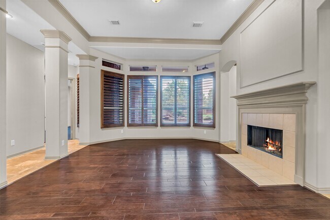 Building Photo - 19309 Whispering Grove E