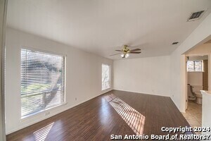 Building Photo - 1114 White Pine St