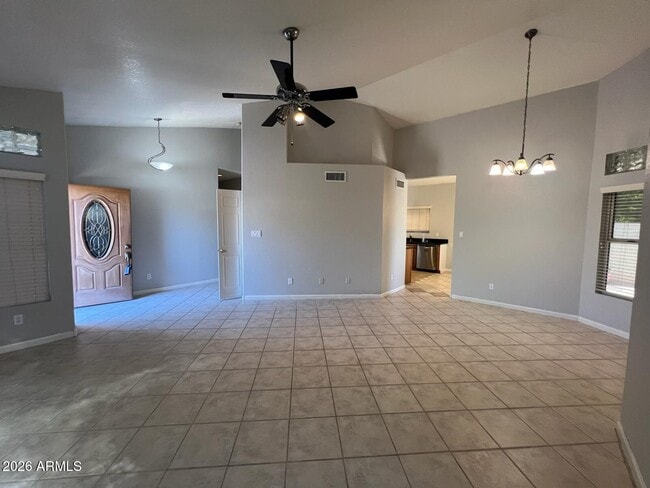 Building Photo - 261 W Verano Pl