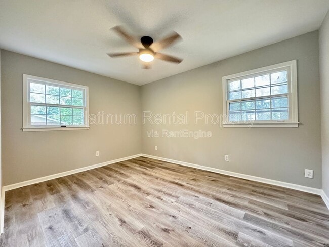 Building Photo - 908 Pinecrest Cove