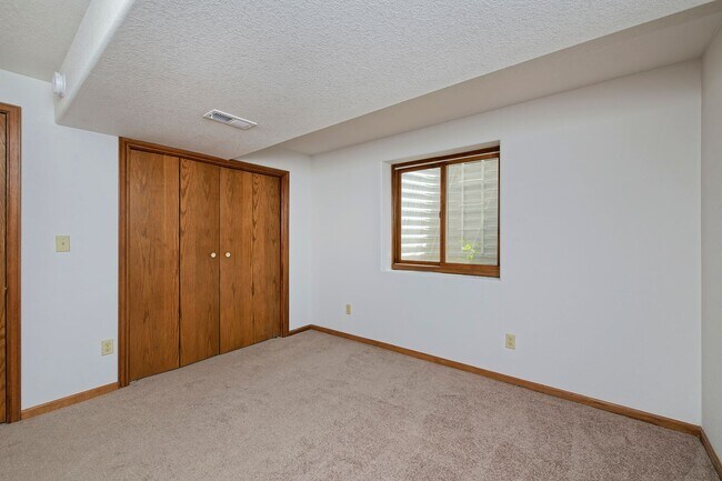 Building Photo - 4 Bedroom Patio Home in West Fort Collins