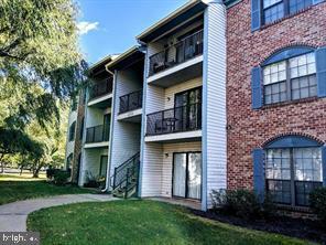 Building Photo - 27 Mendrey Ct