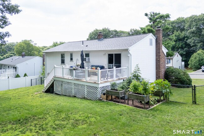 Building Photo - 164 Tanglewood Dr