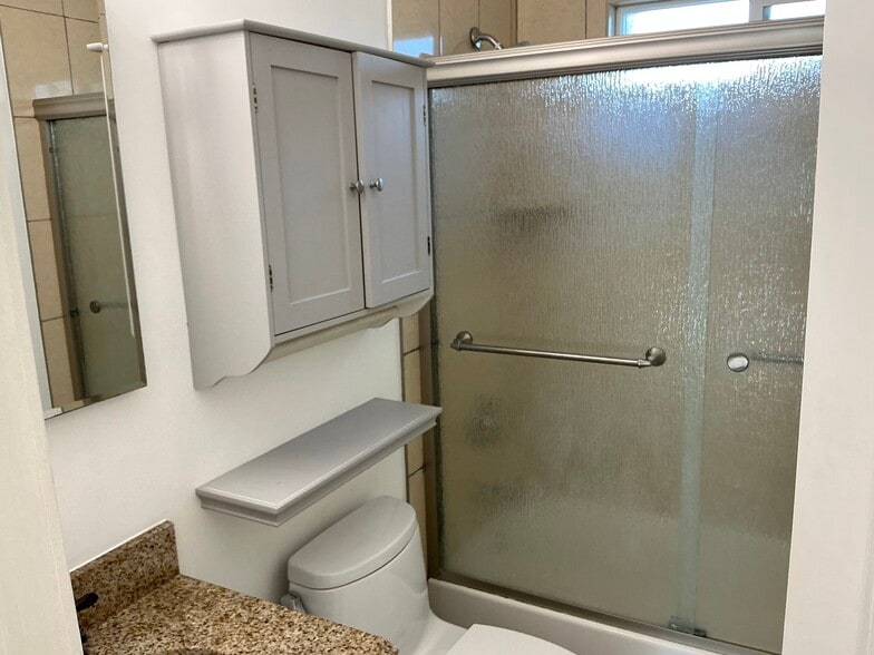 Building Photo - 10713 Esther Ave