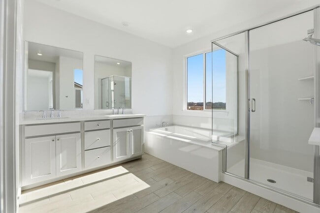 Building Photo - 3730 Benicia Ave