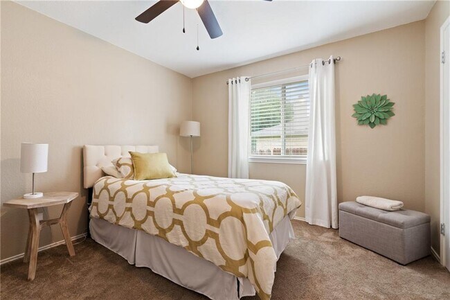 Building Photo - 16708 Chamonix Terrace