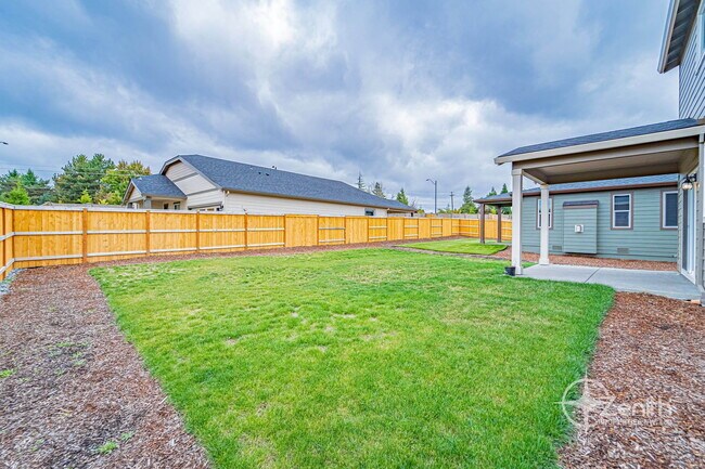 Building Photo - 2608 S White Salmon Dr
