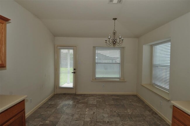 Building Photo - 1409 Tea Leaf Dr