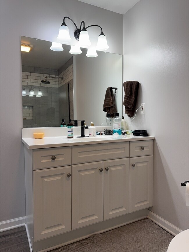 Building Photo - 36420 N Tamarack Dr