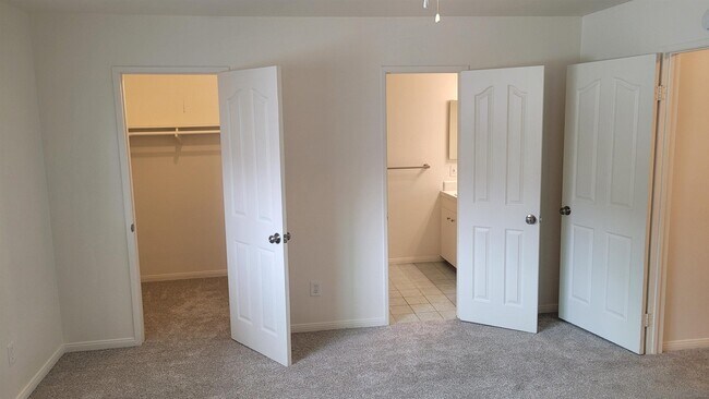Building Photo - 863 Del Mar Downs Rd