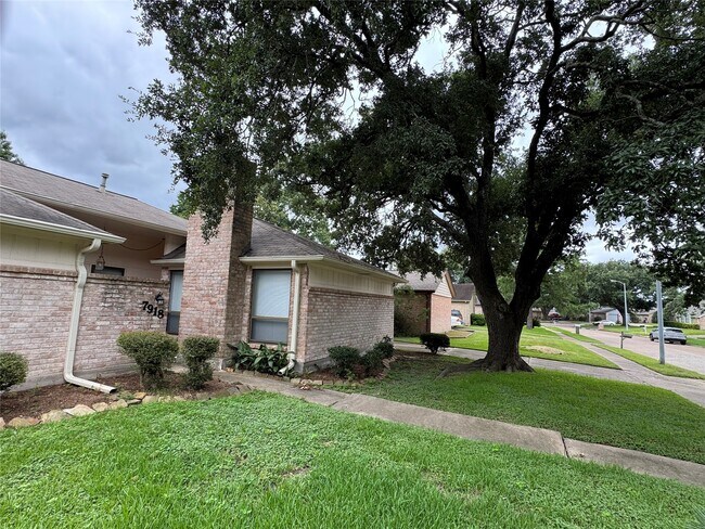Building Photo - 7918 Midland Forest Dr