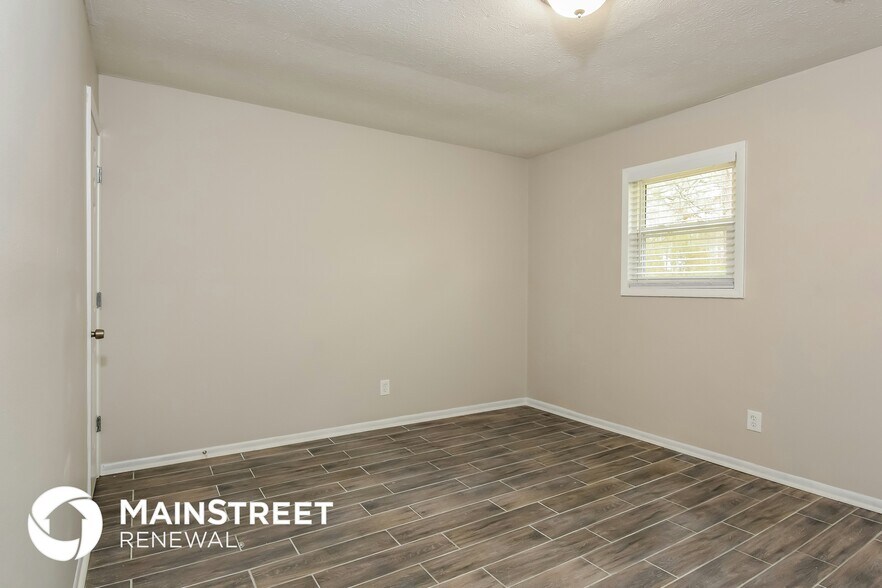 Building Photo - 3715 Meadowview Dr