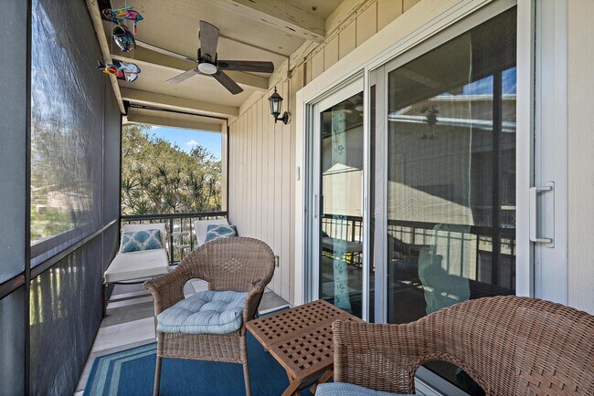 Building Photo - 9170 SE Riverfront Terrace