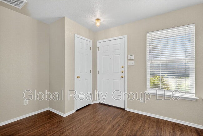 Building Photo - 9619 Copper Rise