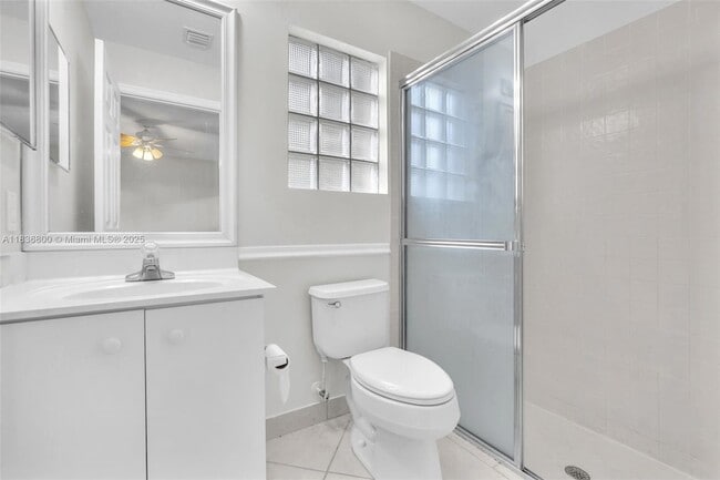 Building Photo - 1617 Zenith Way