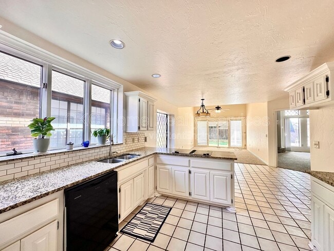 Building Photo - 4232 NW 144th St