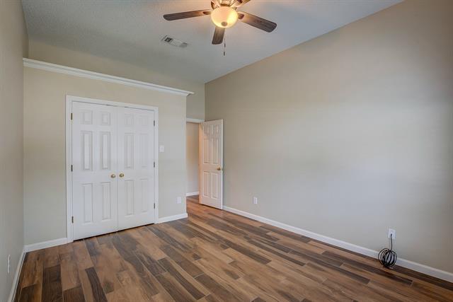 Building Photo - 5501 Gateway Ln