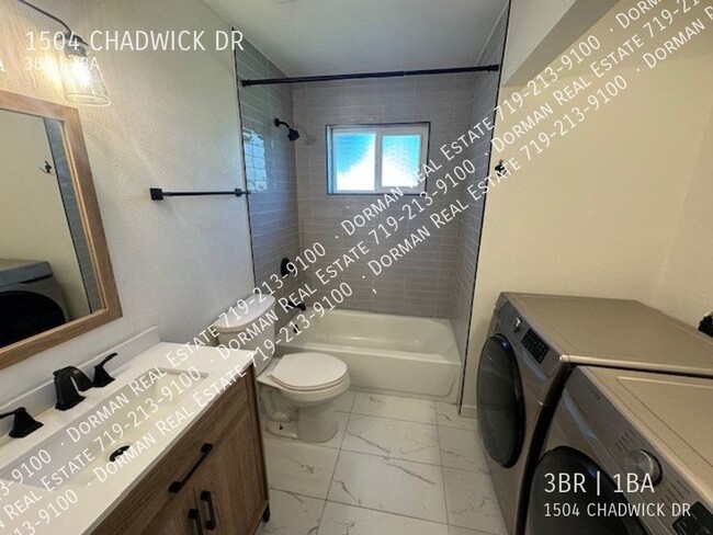 Building Photo - 1504 Chadwick Dr