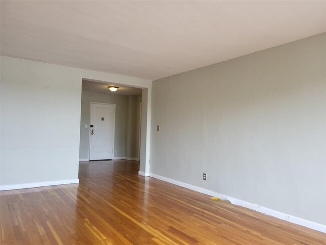 Building Photo - 95 Sedgwick Ave