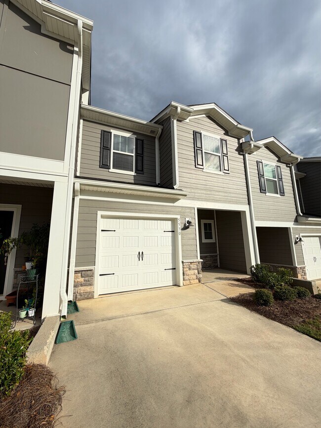 Building Photo - 5530 Worrell Wy