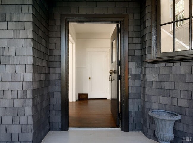 Building Photo - Gorgeous Sausalito Grand Craftsman Home w/...