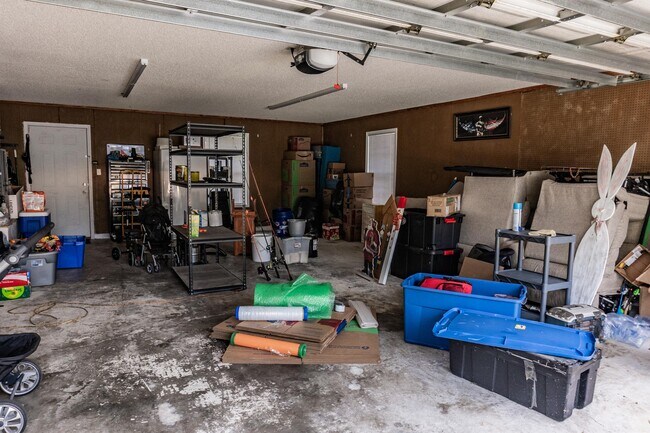 Building Photo - 309 Adams Dr