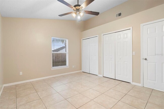 Building Photo - 7831 Hidden Hollow Dr