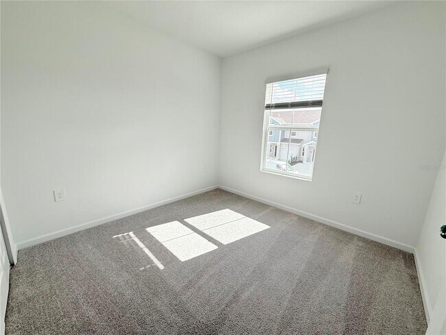 Building Photo - 2747 Skyline Lp