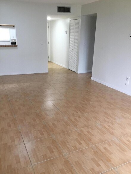 Building Photo - 7860 NW 50th St