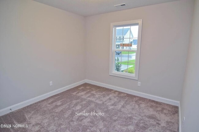 Building Photo - 918 Uplands Ln