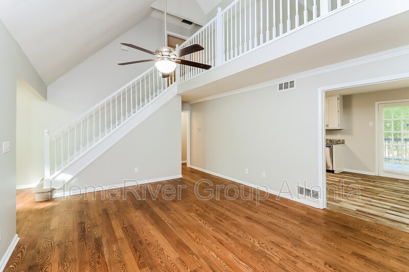 Building Photo - 1620 Sir Galahad Dr SW