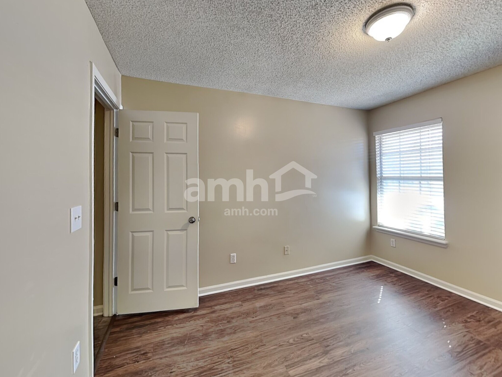 Building Photo - 2377 Companion Cir E