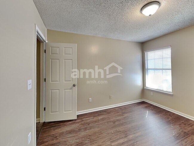 Building Photo - 2377 Companion Cir E