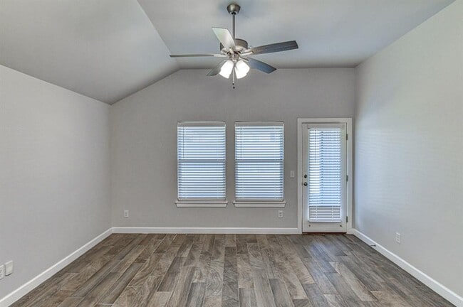 Building Photo - 3313 Mt Nebo Dr