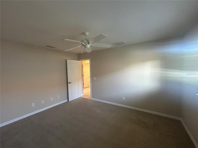 Building Photo - 5746 Brickell Dr