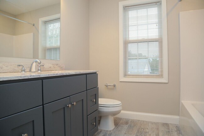 Building Photo - Newly Built 6br/3ba- Steps away from PC!
